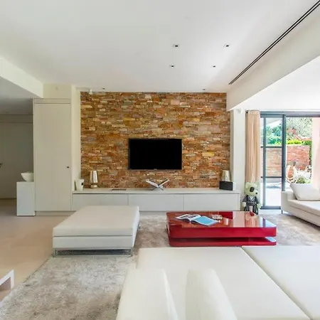 Villa Centro Homebooker Βίλα